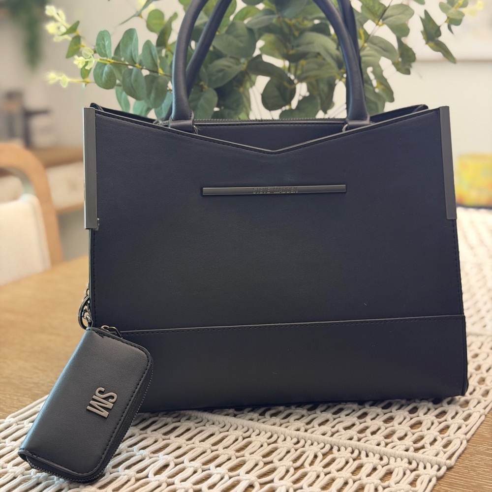 Elegant Black Women's Handbag